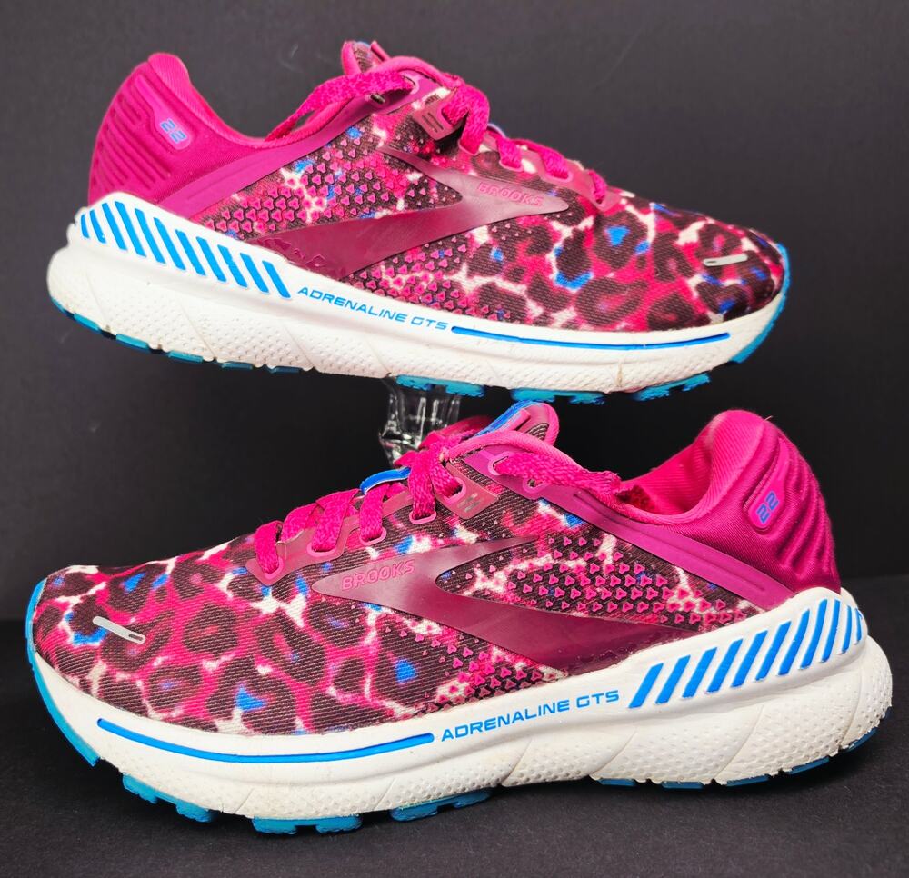 Brooks Women 8.5 Comfy footwear